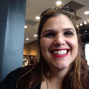 Meet your Posher, Courtney